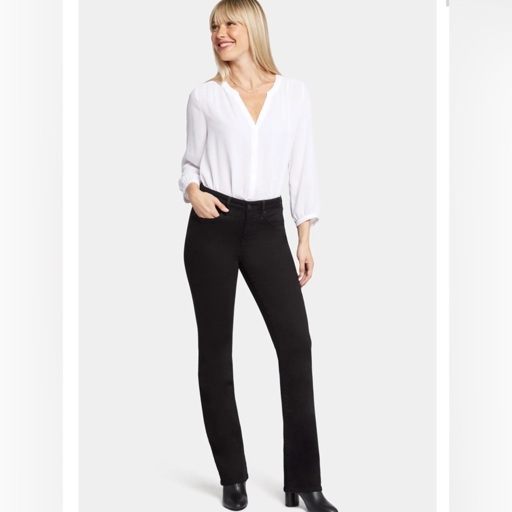NYDJ Barbara Bootcut Jeans In Petite/short. Black. Size 8. With lift and tuck .